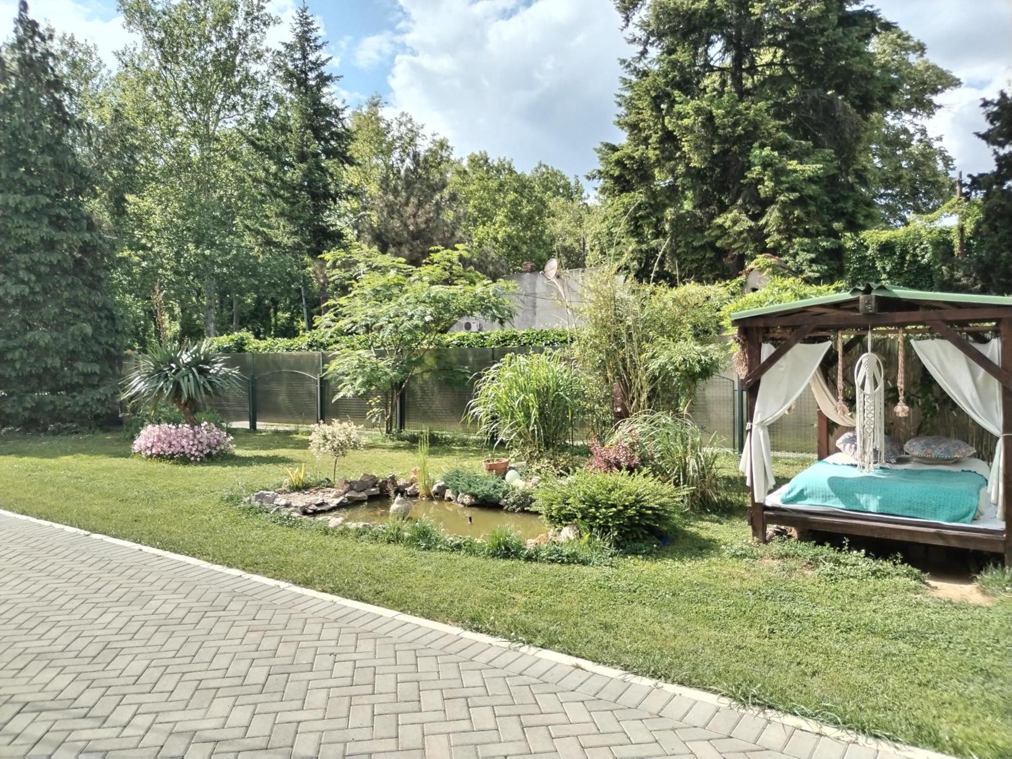 Apartman Garden House Voždivac エクステリア 写真